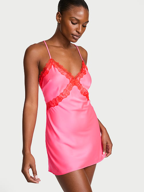 Victoria's Secretから、Very Sexy ブラ、ショーツなど